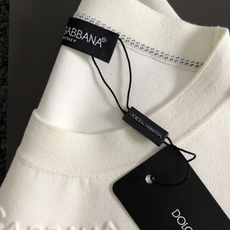 D&G*尺码M-xxxl 属性 2026秋冬卫衣短袖 成分 工艺 以领口字母压花融合多字母嵌入工艺融合为视觉主调,立体 D&G*尺码M-xxxl 属性 2026秋冬卫衣短袖 成分 工艺 以领口字母压花融合多字母嵌入工艺融合为视觉主调,立体