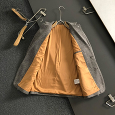 Loro Piana*尺码M-xxxl 属性 2026秋冬西装 成分 花纱针织外套 工艺 以花纱针织内里黄色里布搭配原版 Loro Piana*尺码M-xxxl 属性 2026秋冬西装 成分 花纱针织外套 工艺 以花纱针织内里黄色里布搭配原版