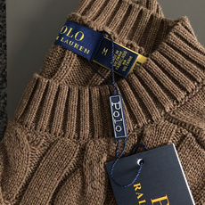 Polo*尺码S-XXl 属性 2026秋冬羊毛衫 成分 羊毛衫 复古绞花针织毛衣,将经典学院风与轻奢质感融合。灰调蓝灰 Polo*尺码S-XXl 属性 2026秋冬羊毛衫 成分 羊毛衫 复古绞花针织毛衣,将经典学院风与轻奢质感融合。灰调蓝灰