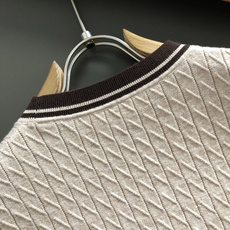 Loro Piana*尺码M-xxxl 属性 2026秋冬针织衫 成分 绵羊毛混纺 老钱风轻奢男士短袖针织T恤,柔和米杏 Loro Piana*尺码M-xxxl 属性 2026秋冬针织衫 成分 绵羊毛混纺 老钱风轻奢男士短袖针织T恤,柔和米杏