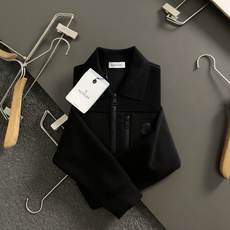 Mon*尺码M-xxxl 属性 2026秋冬卫衣长袖 轻奢男士翻领半拉链长袖套头衫,干净纯白色调,采用针织竖纹+平滑面料 Mon*尺码M-xxxl 属性 2026秋冬卫衣长袖 轻奢男士翻领半拉链长袖套头衫,干净纯白色调,采用针织竖纹+平滑面料