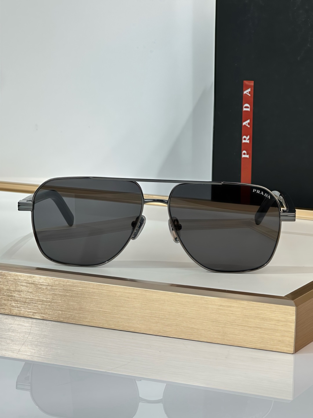 Prada Prada