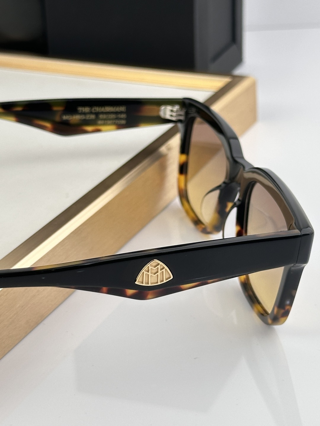 Designer Sunglasses Chairmani