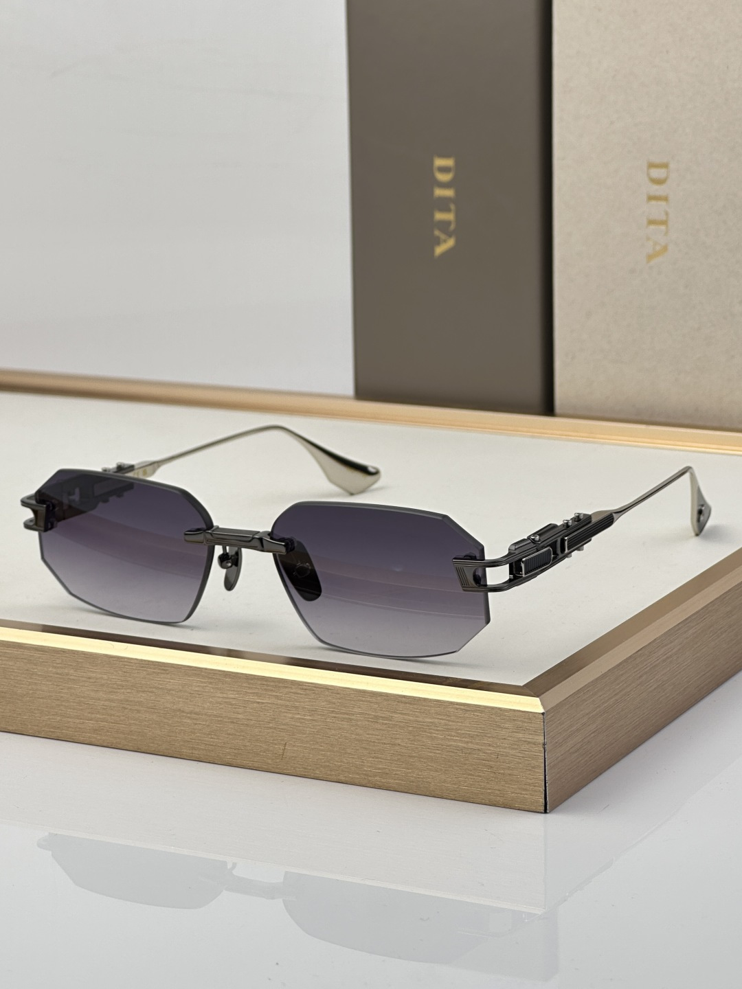 DITA Sunglasses ern