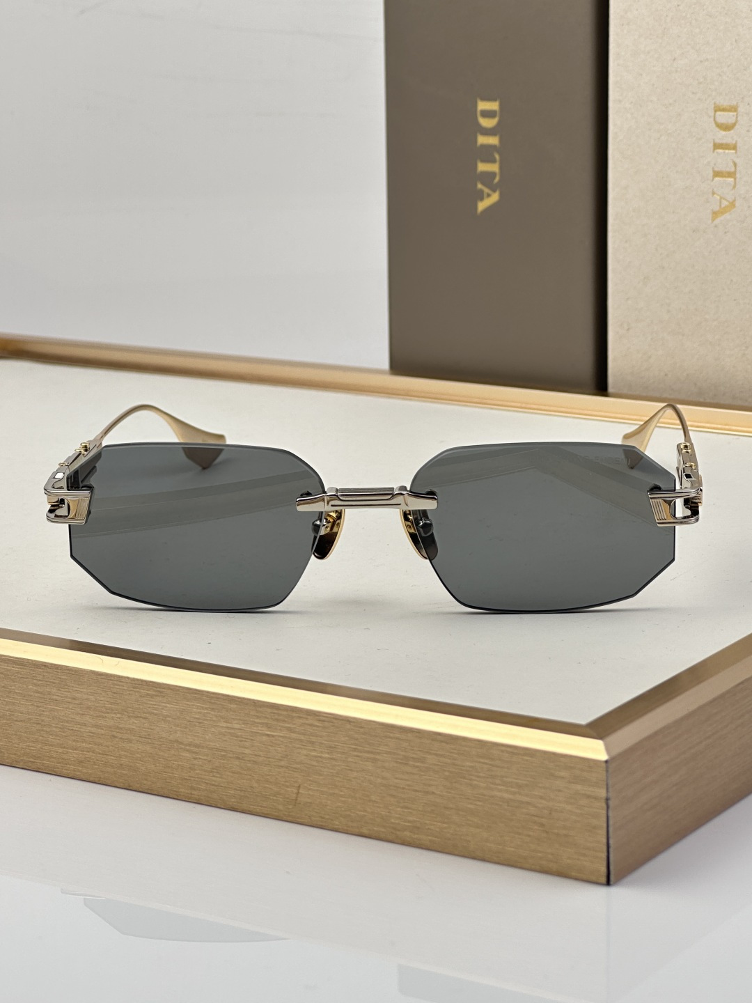 DITA Sunglasses ern