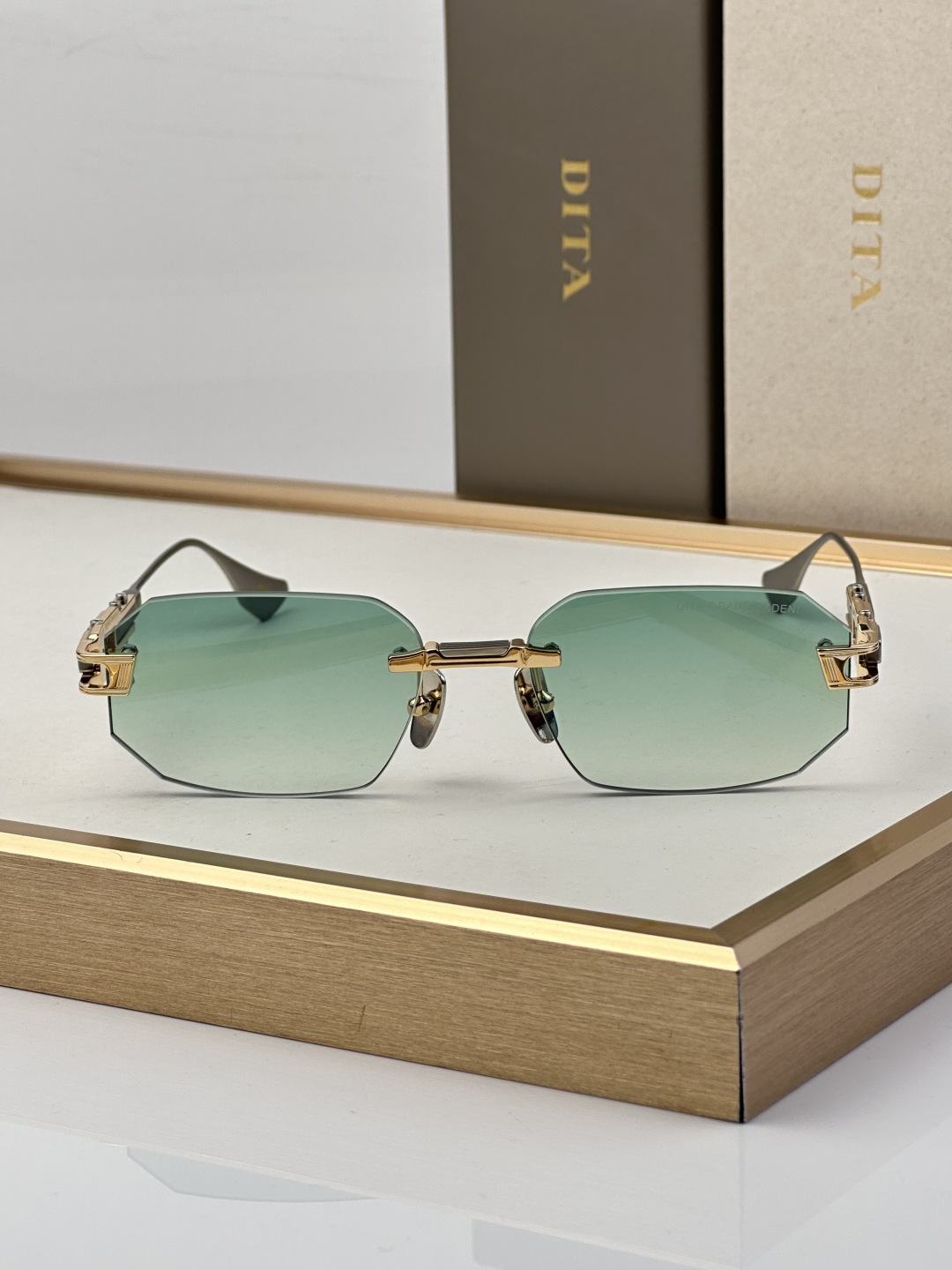DITA Sunglasses ern