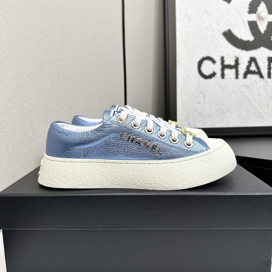 NO:165484,Chanel bread shoes ~Original calfskin panda shoes Chanel Chanel 25C latest hits Panda sneakers Casual board shoes Xiaoxiang Hot items Classic panda color matching coco girls necessary for purchase Fabric: Original custom cowhide Inner: Original imported sheepskin Outsole: Original open mold rubber   TPU combination Size: Women's 35-40, casual shoes/sports shoes, chanel, chanel, sneakers, cowhide, sheepskin19860909香奈儿面包鞋  ～原版小牛皮熊猫鞋 Chanel 香奈儿 25C 最新爆款 熊猫 运动鞋 休闲板鞋 小香 爆款单品 经典熊猫配色 coco女孩必要入款 面料: 原版定制牛皮 内里: 原版进口羊皮 大底: 原版开模橡胶 TPU组合 Size: 女款35-40,休闲鞋/运动鞋,chanel,chanel,sneakers,cowhide,sheepskin,Women's Shoes