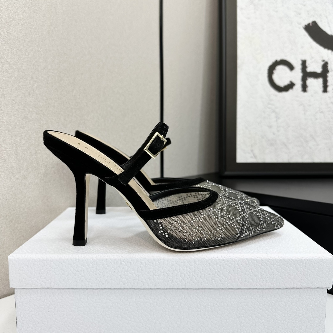 NO:266440,J'ADIOR webbing back empty sandals Dior latest spring and summer color Quake Oblique jacquard embroidery letter logo high heel bow color combination women's shoes top high-end version of the market material high temperature water-soluble electric embroidery technology fabric   sheepskin lining   Italian leather outsole Standard size 35-40 34.40.41. Custom made, no return or exchange), high heels, dior, dior, sandals, high heels, sheepskin, Leather soles19860909J‘ADIOR织带后空凉鞋 迪奥 Dior 春夏最新色Quake Oblique 提花刺绣字母logo高跟蝴蝶结拼色女鞋 市场顶级高端版本 材质高温水溶电绣科技面料 羊皮内里 意大利真皮大底 码数标准码35-40 34.40.41.订做,不退不换）,高跟鞋,dior,dior,sandals,high heels,sheepskin,Leather soles,Women's Shoes