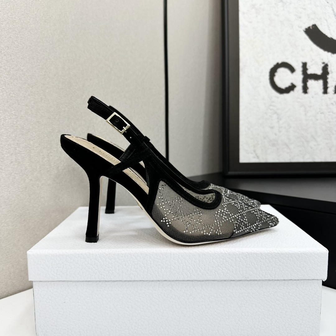 NO:165561,J'ADIOR webbing back empty sandals Dior Spring and summer latest color Quake Oblique jacquard embroidery letter logo high heel bow color combination women's shoes top high-end version of the market Material high-temperature water-soluble electric embroidery technology fabric   sheepskin lining   Italian leather outsole Standard size 35-40 34.40.41. Custom made, no return or exchange), sandals, dior, dior, sandals, sheepskin, Leather soles19860909J‘ADIOR织带后空凉鞋 迪奥 Dior 春夏最新色Quake Oblique 提花刺绣字母logo高跟蝴蝶结拼色女鞋 市场顶级高端版本 材质高温水溶电绣科技面料 羊皮内里 意大利真皮大底 码数标准码35-40 34.40.41.订做,不退不换）,凉鞋,dior,dior,sandals,sheepskin,Leather soles,Women's Shoes