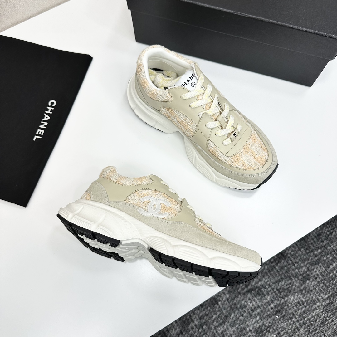 Chanel Women's Beige Tweed CC Logo Lace Up Sneakers Fashionable Design Shoes 9 cmp i1740162399834 372 0 7