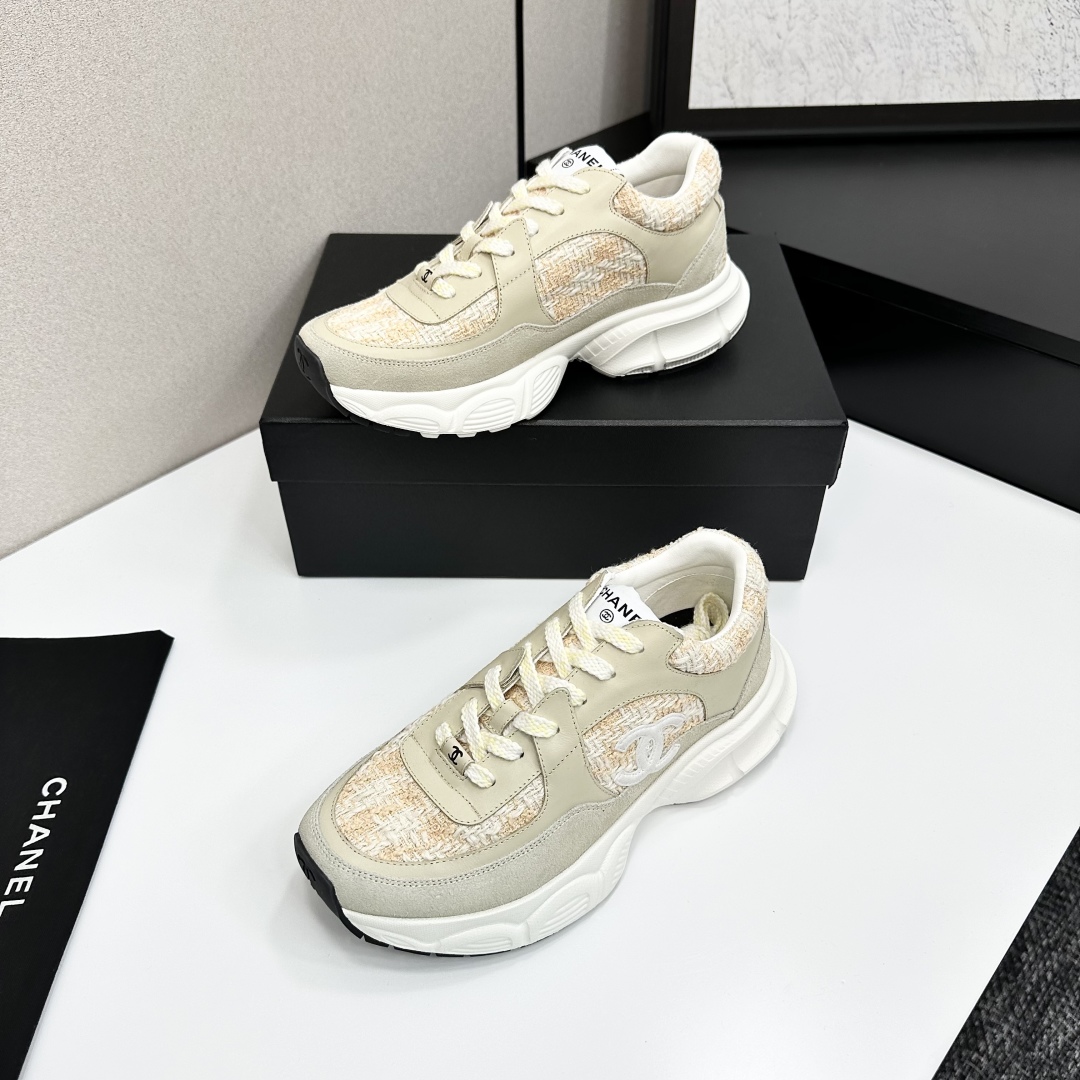 Chanel Women's Beige Tweed CC Logo Lace Up Sneakers Fashionable Design Shoes 4 cmp i1740162400680 8112 0 1