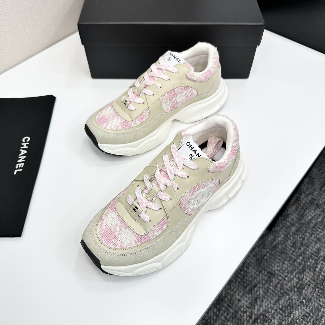 Chanel Women's Multicolor Leather & Fabric CC Logo Chunky Sole Sneakers 7 cmp i1740162410809 2171 0 4