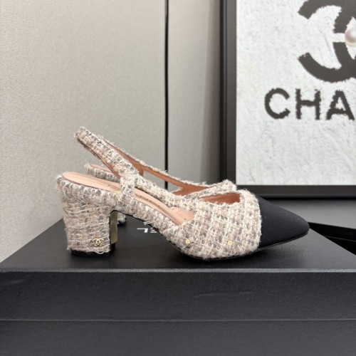Chanel Slingback Pumps Tweed Beige/Black Lambskin Heel 6 cm, Size 35-40 1 Chanel Slingback Pumps Tweed Beige/Black Lambskin Heel 6 cm, Size 35-40