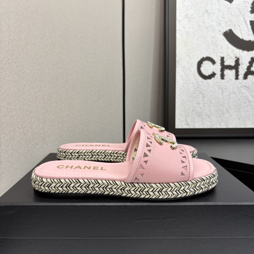 Chanel Women's Pink Leather Espadrille Sandals with CC Logo Accent 3 cmp i1742588388855 3730 0 0