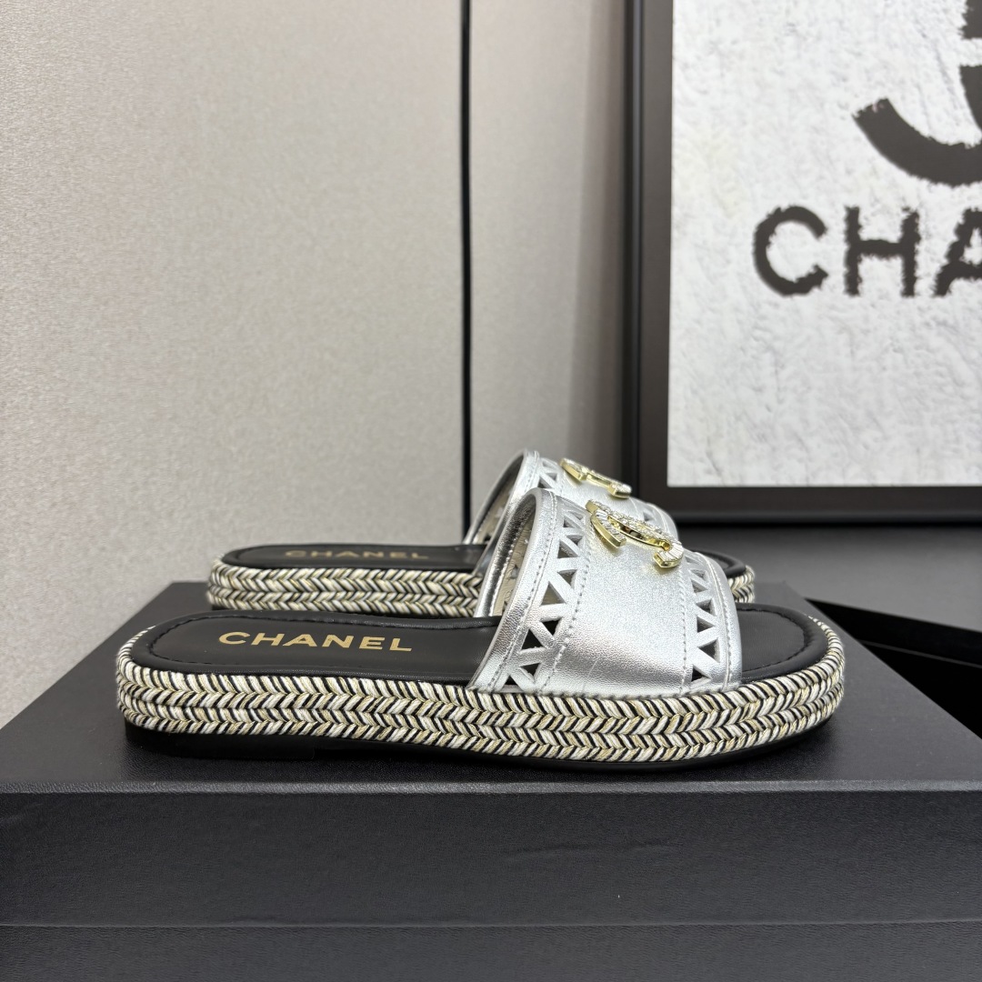 Chanel Women's Silver Leather Espadrille Sandals With Crystal Logo 3 cmp i1742588400509 2138 0 0