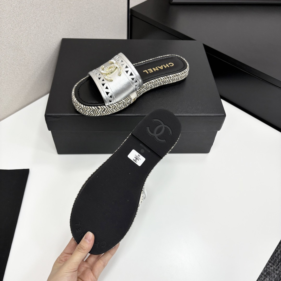 Chanel Women's Silver Leather Espadrille Sandals With Crystal Logo 6 cmp i1742588400520 2475 0 4