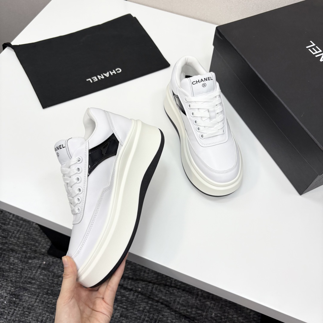 Elegant Chanel Women's Leather Sneakers Luxurious Designer Shoes 9 cmp i1745405035687 578 0 7