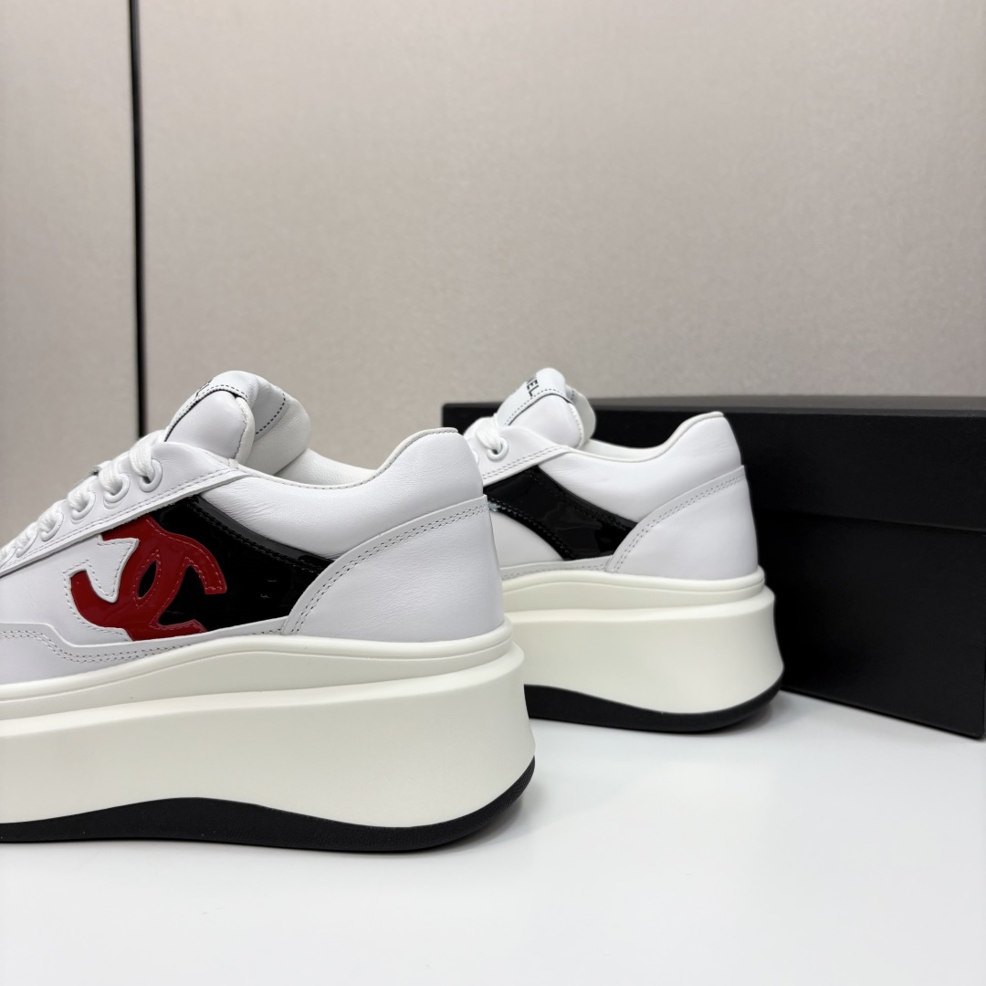 Elegant Chanel Women's Leather Sneakers Luxurious Designer Shoes 8 cmp i1745405036261 4117 0 6
