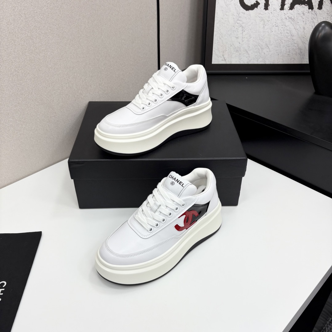 Elegant Chanel Women's Leather Sneakers Luxurious Designer Shoes 4 cmp i1745405036261 806 0 1