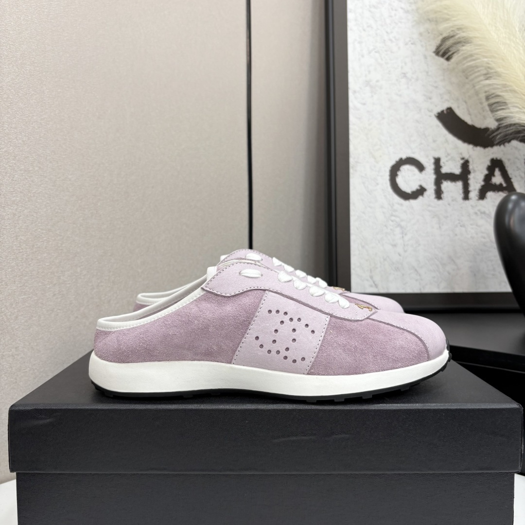 NO:260700,2025★★★★★★ Many celebrities are here to watch, a versatile series that domestic and foreign bloggers are popular. A must-have for spring and summer wardrobe matching. Sandals are the first choice. Upper sheepskin inner lining: imported crystal sheepskin inner lining, original mold-open custom rubber sole Shoe size: 35-39 (40, 41, customized without return) Delivery luxury latest counter synchronous packaging, casual shoes/sports shoes, sandals, sneakers, sheepskin198609092025★★★★★ 众多明星网红上脚,国内外博主刷爆的一个百搭系列,春夏衣橱搭配必备 凉鞋首选. 鞋面羊皮  内里: 进口水晶羊皮内里 大底原版开模定制橡胶大底 鞋码: 35-39（40、41、定做不退换） 配送豪华最新专柜同步包装,休闲鞋/运动鞋,sandals,sneakers,sheepskin,Women's Shoes