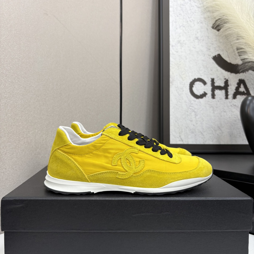 NO:265876,CHANE small fragrance thick-soled panda shoes sneakers Chanel 2025ss popular panda shoes color matching thick-soled casual sports shoes shoes counter synchronization counter is very popular, a very difficult to buy shoe The most popular thick-soled panda shoes on the entire network, you can imagine that Xiaoxiangguan cannot miss it, appearance and comfort coexist Simple and versatile white shoes Thick sole height enhancement is super versatile, whoever wears it in close eyes looks good, upper calfskin velvet inner counter original network, outsole TPU original outsole Size: 35-40 (40 41 custom made, casual shoes/sports shoes, chanel, chanel, sneakers, cowhide19860909CHANE小香厚底熊猫板鞋运动鞋 香奈儿2025ss火爆熊猫鞋配色厚底休闲运动鞋板鞋  专柜同步 专柜非常火爆 非常难买的一款鞋 全网最火的厚底熊猫鞋 可想而知小香控不可错过的 颜值与舒适并存的 简约百搭小白鞋 厚底增高超级百搭,闭眼入谁穿谁好看  鞋面小牛皮牛绒 内里专柜原版网里 大底TPU原版大底 码数:35-40（40 41定做,休闲鞋/运动鞋,chanel,chanel,sneakers,cowhide,Women's Shoes