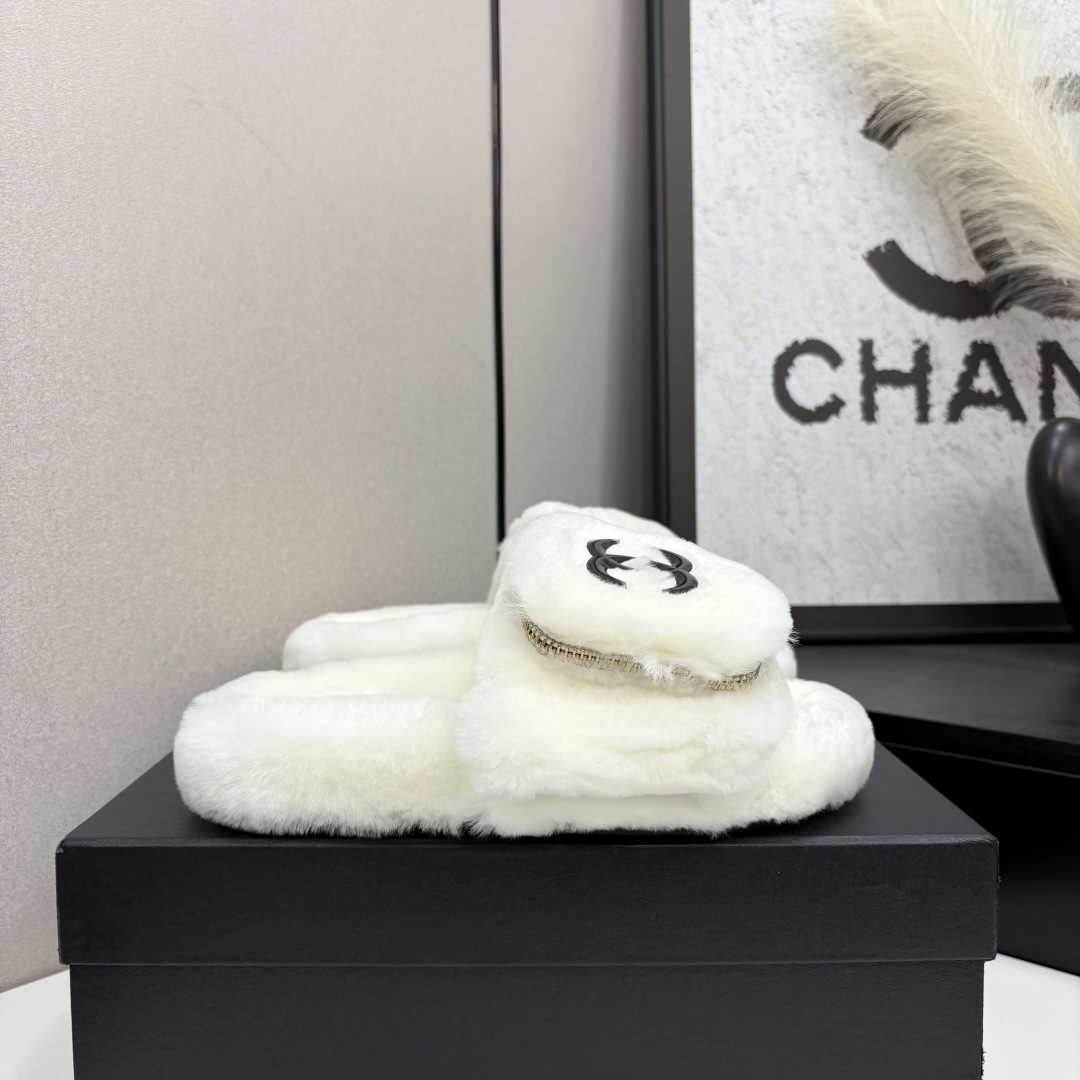 NO:615679,2025sss official website and Xiaohongshu synchronize the latest color matching Xiaoxiangjia’s popular models are hotly launched, with upgraded workmanship and high quality!   The latest fashionable fur slippers, super versatile and warm sole for the feet, the heroines' favorite [Fireworks] [Fireworks] rubber outsole 5 sizes 35-41, [Note 40+41 custom-made], fur shoes and slippers, chanel, slippers198609092025sss官网、小红书同步最新配色小香家爆款火热上线,做工升级版,高品质！  时尚潮流最新款毛毛拖,上脚超百搭暖底,女主们的最爱[烟花][烟花] 橡胶大底 5码数35-41码,【注40+41订做】,毛毛鞋拖鞋,chanel,slippers,Women's Shoes