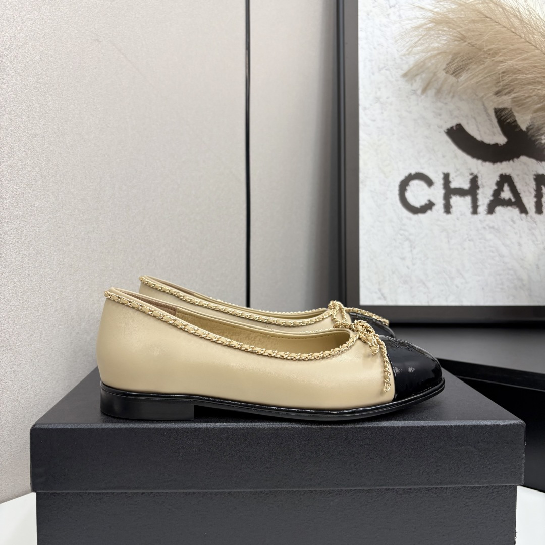 NO:443802,★★★★★★ Many celebrities are popular with a versatile series that domestic and foreign bloggers are popular. A must-have for spring and summer wardrobe matching. Sandals are the first choice. Diamond buckle, upper sheepskin lining: imported crystal sheepskin lining, original mold-open custom leather sole, shoe size: 35-39 (40, 41, custom-made, no return or exchange) Delivery luxury latest counter synchronous packaging, Mary Jane, sandals, mary jane, sheepskin19860909★★★★★ 众多明星网红上脚,国内外博主刷爆的一个百搭系列,春夏衣橱搭配必备 凉鞋首选.钻石扣 鞋面羊皮  内里: 进口水晶羊皮内里 大底原版开模定制真皮底 鞋码: 35-39（40、41、定做不退换） 配送豪华最新专柜同步包装,玛丽珍,sandals,mary jane,sheepskin,Women's Shoes