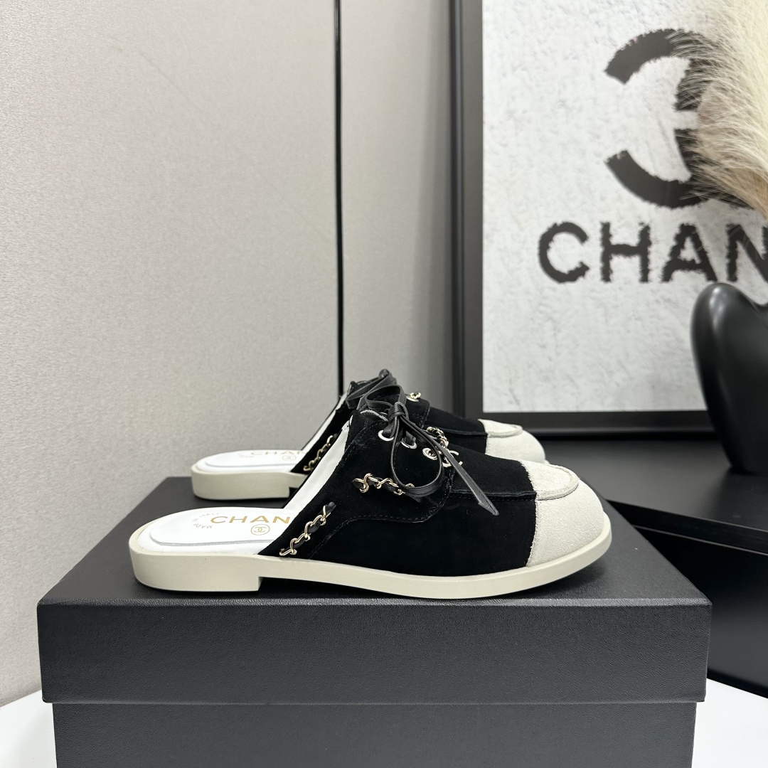 NO:647730,2025★★★★★ Many celebrity internet celebrities are on their feet, a versatile series popularized by domestic and foreign bloggers, a must-have for spring and summer wardrobes. Xiangjia exclusive cow suede upper Lining: imported crystal sheepskin lining (wool lining) outsole original molded custom rubber outsole Shoe size: 35-39 (40, 41, custom-made, non-refundable), loafers half-slippers, chanel, loafers, sheepskin198609092025★★★★★ 众多明星网红上脚,国内外博主刷爆的一个百搭系列,春夏衣橱搭配必备 首选.香家专属 鞋面牛反绒  内里: 进口水晶羊皮内里（羊毛内里） 大底原版开模定制橡胶大底 鞋码: 35-39（40、41、定做不退换）,乐福鞋半拖,chanel,loafers,sheepskin,Women's Shoes