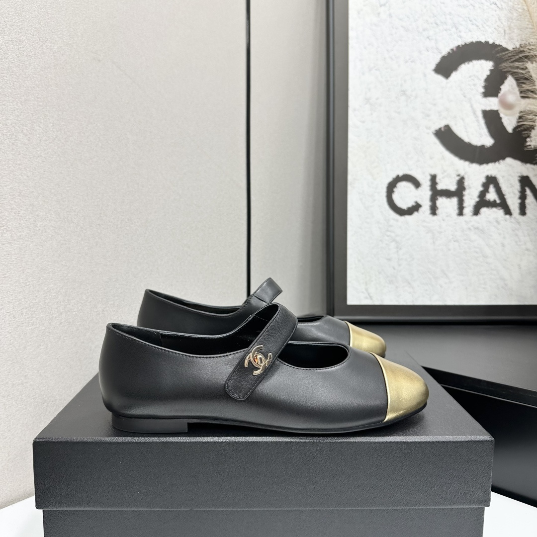 NO:681740,2025★★★★★ Many celebrities and internet celebrities are on their feet, a versatile series popularized by domestic and foreign bloggers, a must-have for spring and summer wardrobes. Exclusive to Xiangjia, upper sheepskin lining: imported crystal sheepskin lining, outsole original molded custom leather outsole, shoe size: 35-39 (40, 41, custom-made, non-refundable), single shoes, chanel, sheepskin, Leather soles198609092025★★★★★ 众多明星网红上脚,国内外博主刷爆的一个百搭系列,春夏衣橱搭配必备 首选.香家专属 鞋面羊皮  内里: 进口水晶羊皮内里 大底原版开模定制真皮大底 鞋码: 35-39（40、41、定做不退换）,单鞋,chanel,sheepskin,Leather soles,Women's Shoes