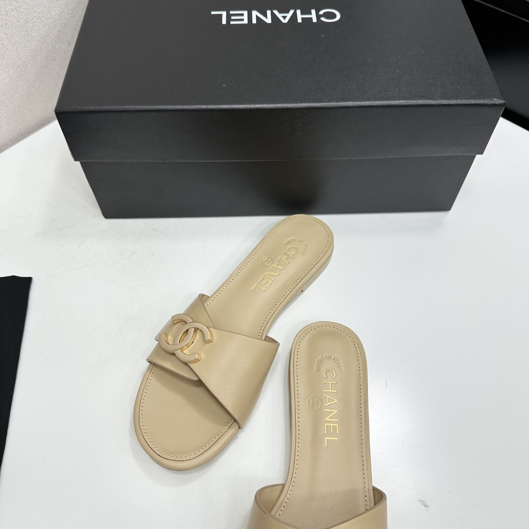 Chanel CC Leather Flat Slide Sandals