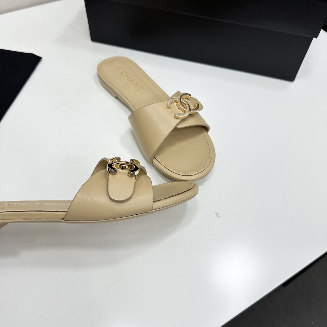Chanel CC Leather Flat Slide Sandals