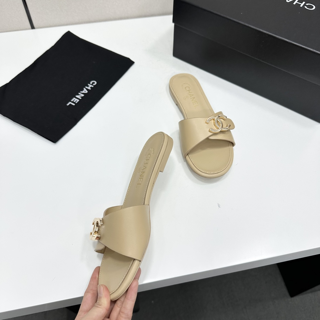 Chanel CC Leather Flat Slide Sandals