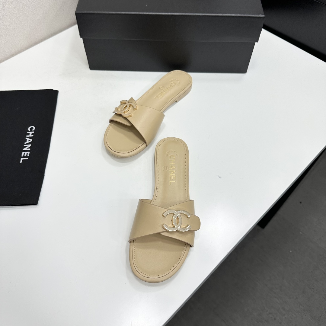Chanel CC Leather Flat Slide Sandals