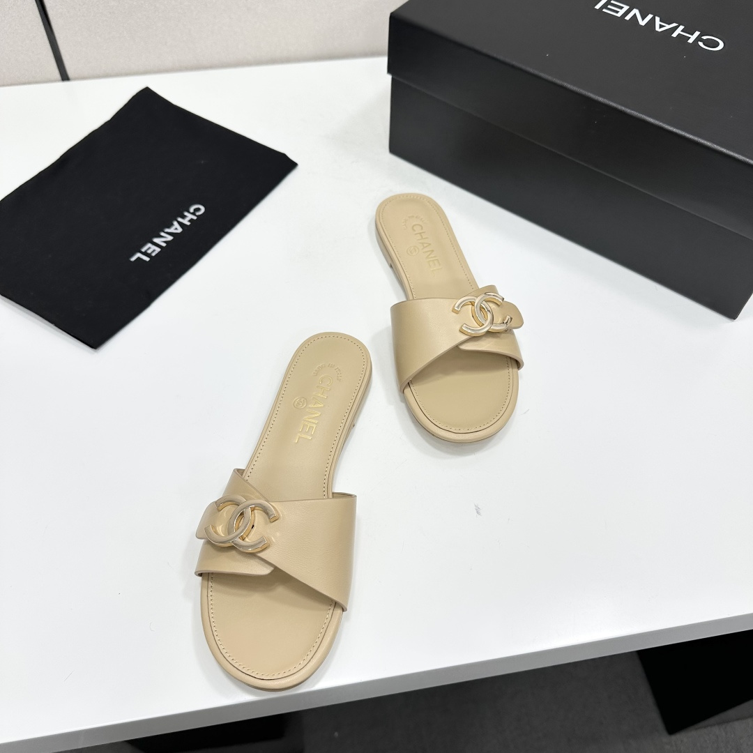 Chanel CC Leather Flat Slide Sandals