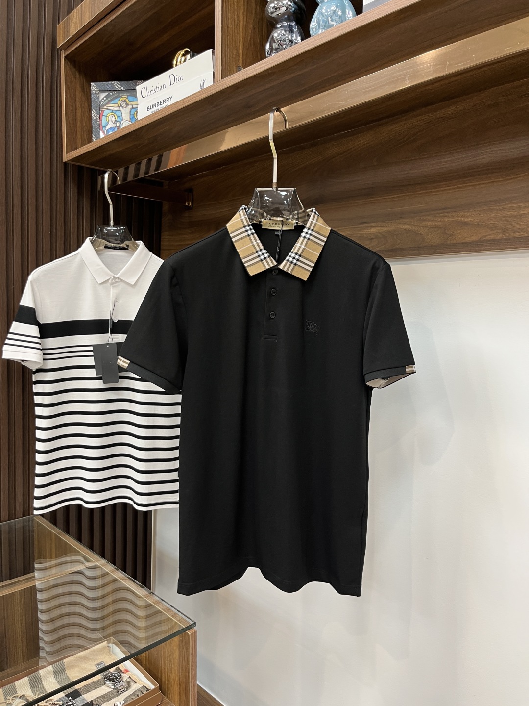 Burberry Men's Black Polo Shirt with Check Collar Fashionable and Comfortable 3 cmp i1743176990934 5451 0 1