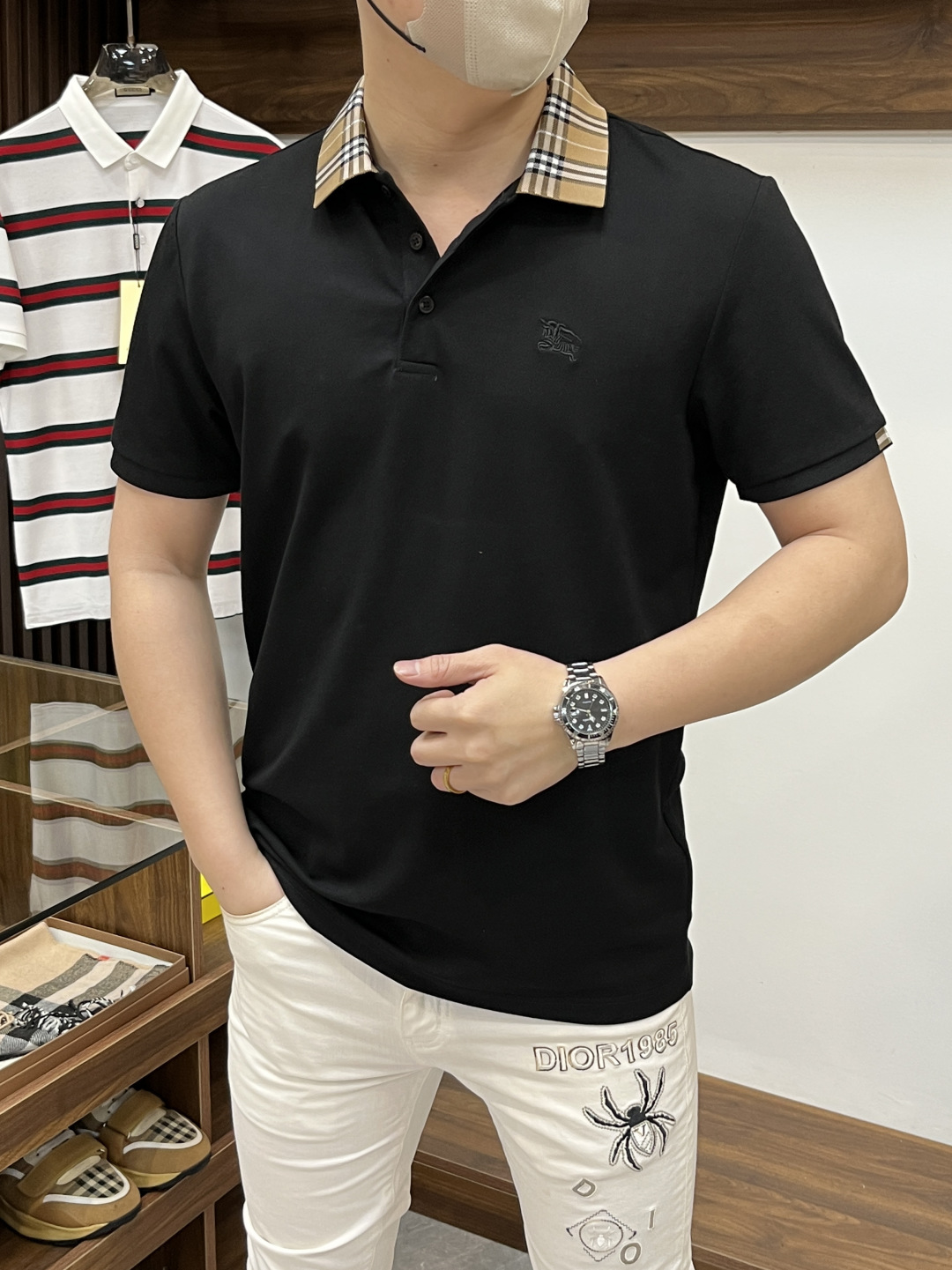 Burberry Men's Black Polo Shirt with Check Collar Fashionable and Comfortable