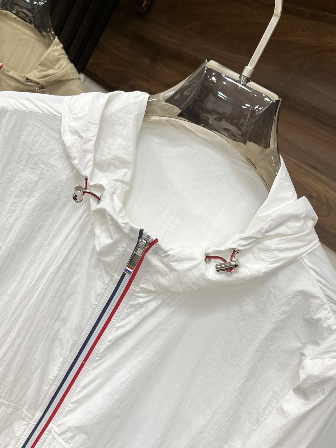 P950 TB Tom Brown: Custom Tan-Proof Jacket for Active Men in 2025 - 图片 6