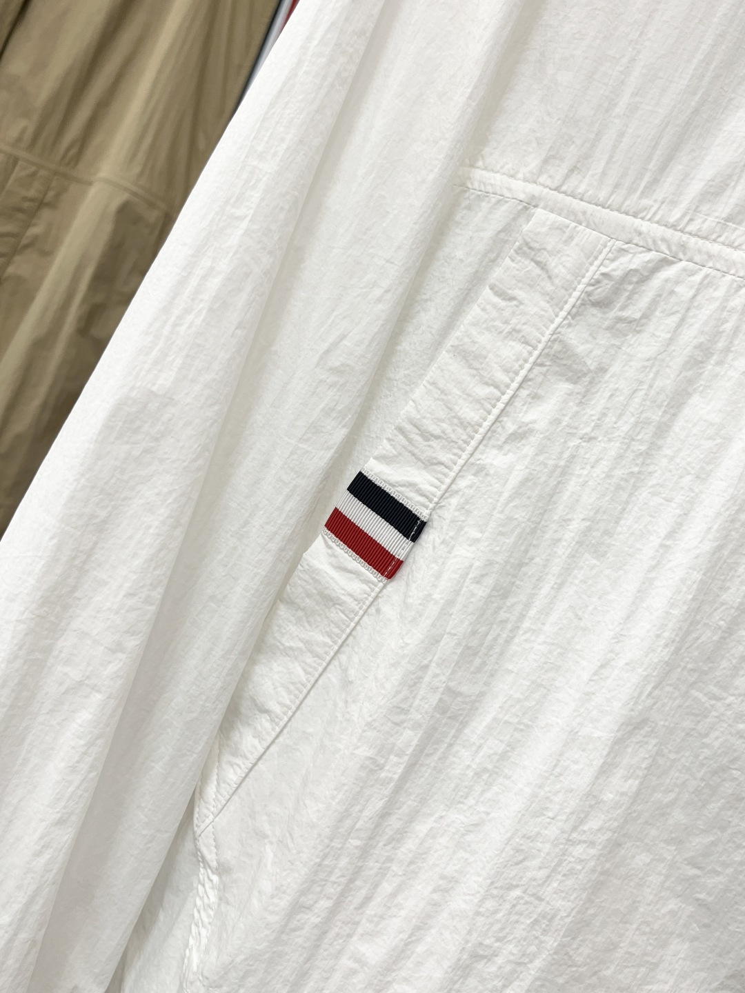 P950 TB Tom Brown: Custom Tan-Proof Jacket for Active Men in 2025 - 图片 8