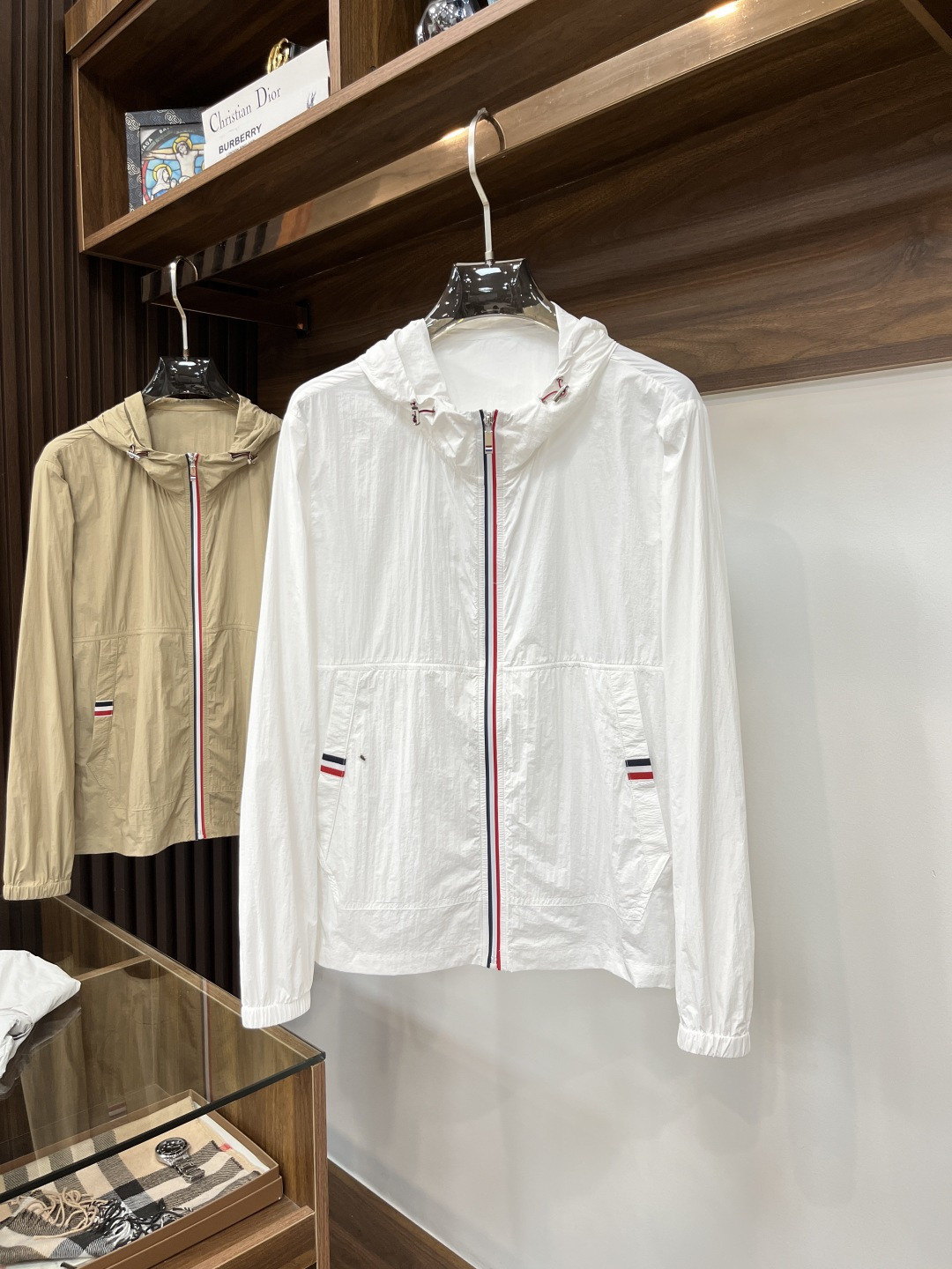 P950 TB Tom Brown: Custom Tan-Proof Jacket for Active Men in 2025 - 图片 4