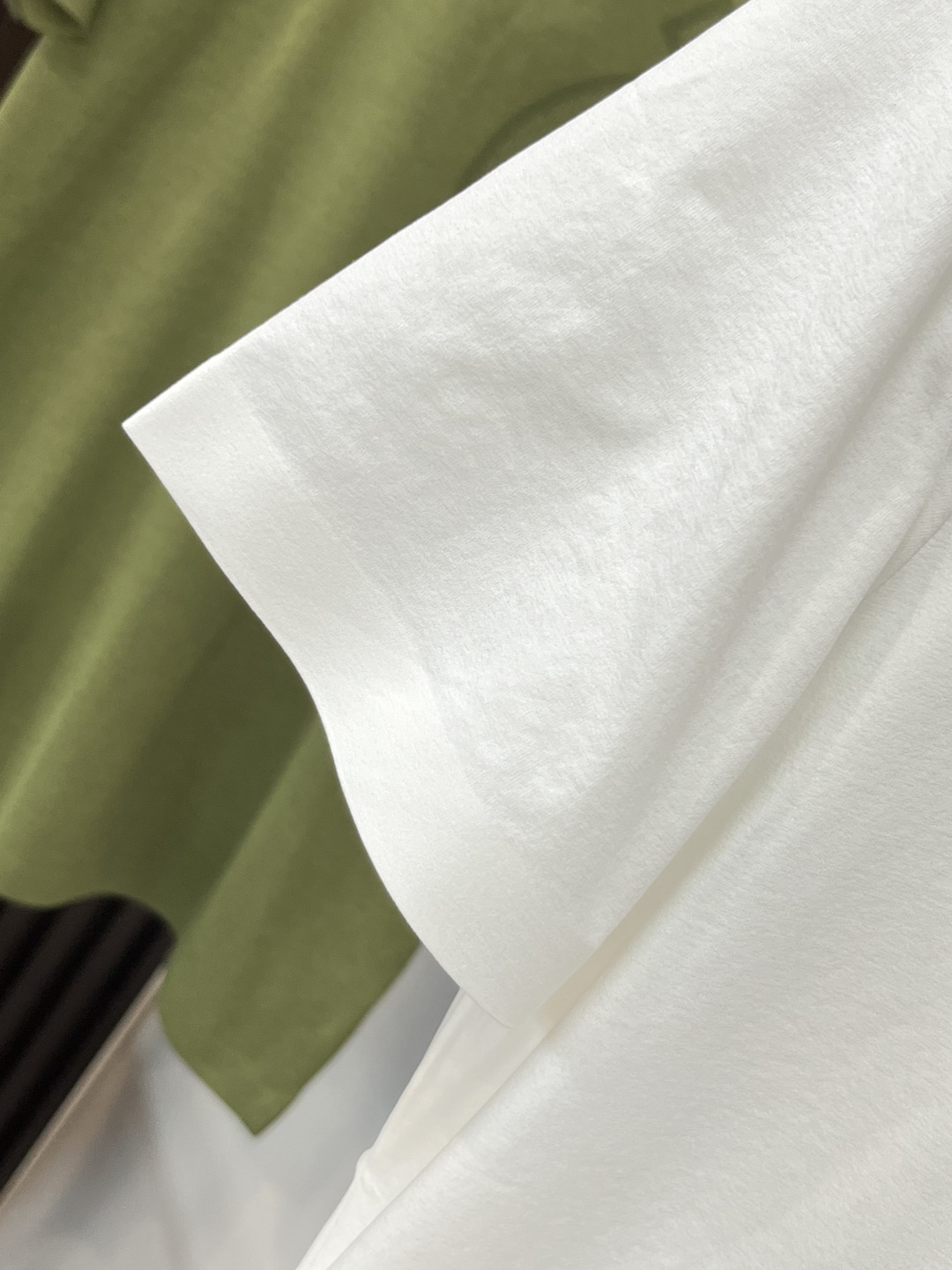 Ferragamo Men's Brown Logo T-Shirt - Summer Fashion Essential 8 cmp i1752586836643 2358 0 6