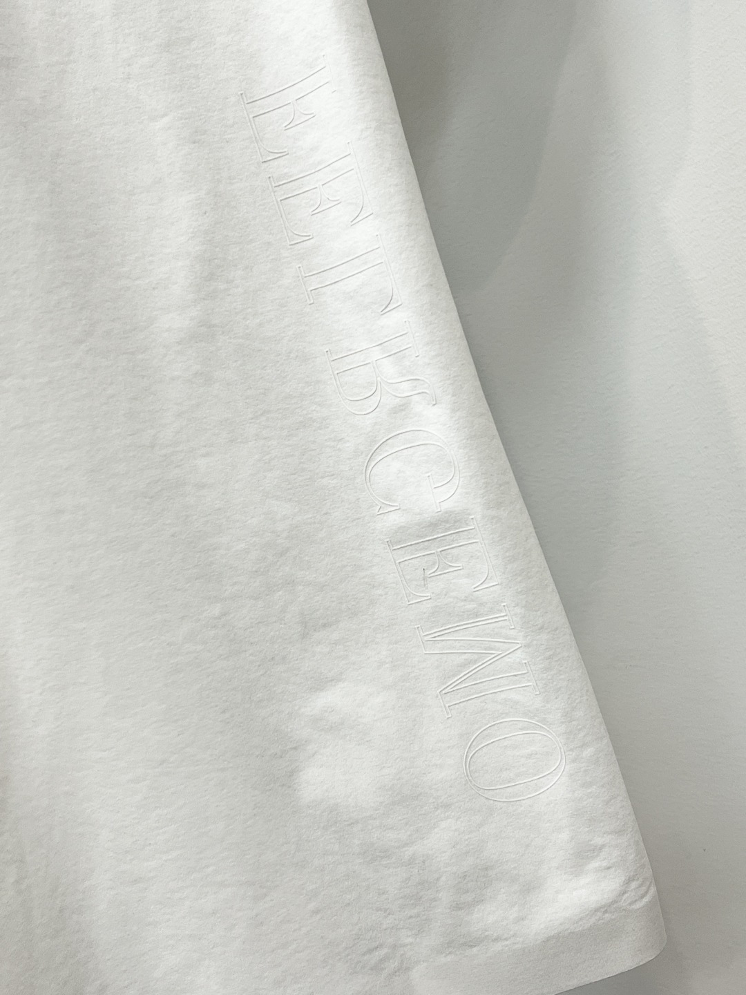 Ferragamo Men's Brown Logo T-Shirt - Summer Fashion Essential 9 cmp i1752586836646 1911 0 7