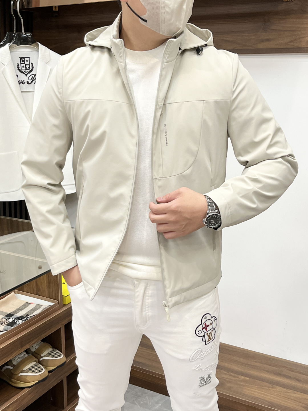 Men's Burberry Inspired Beige Lightweight Zip-Up Jacket with Hood