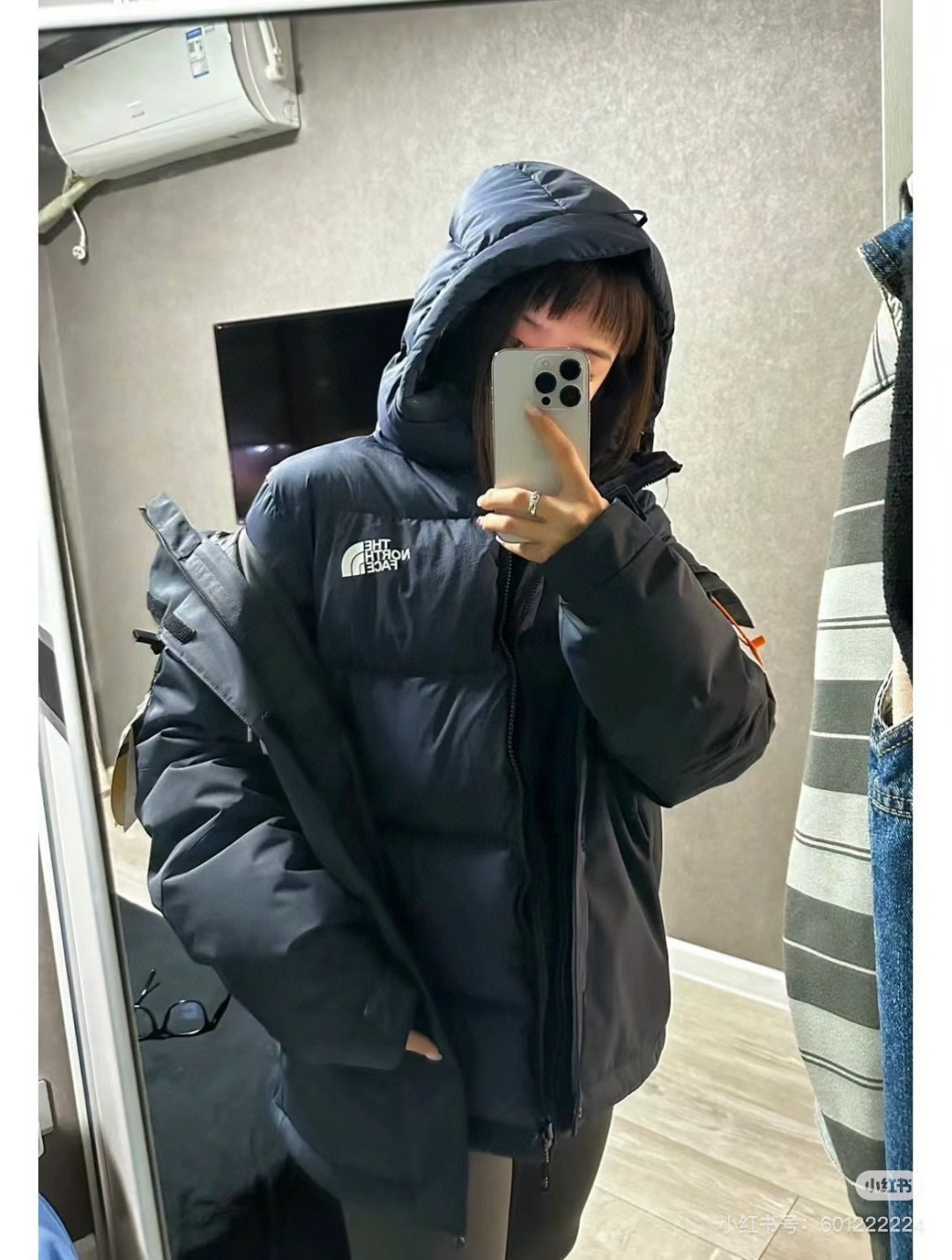 正品级💰680（下单备注颜色和码数！）三合一（内胆➕外套）
TNF 北面喜马拉雅三合一羽绒服 灰色GORE- TEX防风防水，外壳加厚  羽绒内胆轻薄  三效合一 ykk拉链无缝衔接，完美搭配。航天级，北面巅峰系列，三合一羽绒服。最强鸭绒冲锋衣，防风防雨，耐磨，多功能。
价格可以随意对比其他家 全网最低 东西跟市场流通货不是一种  
尺码：S M L XL XXL XXXL
颜色：黑色 藏蓝色 灰色