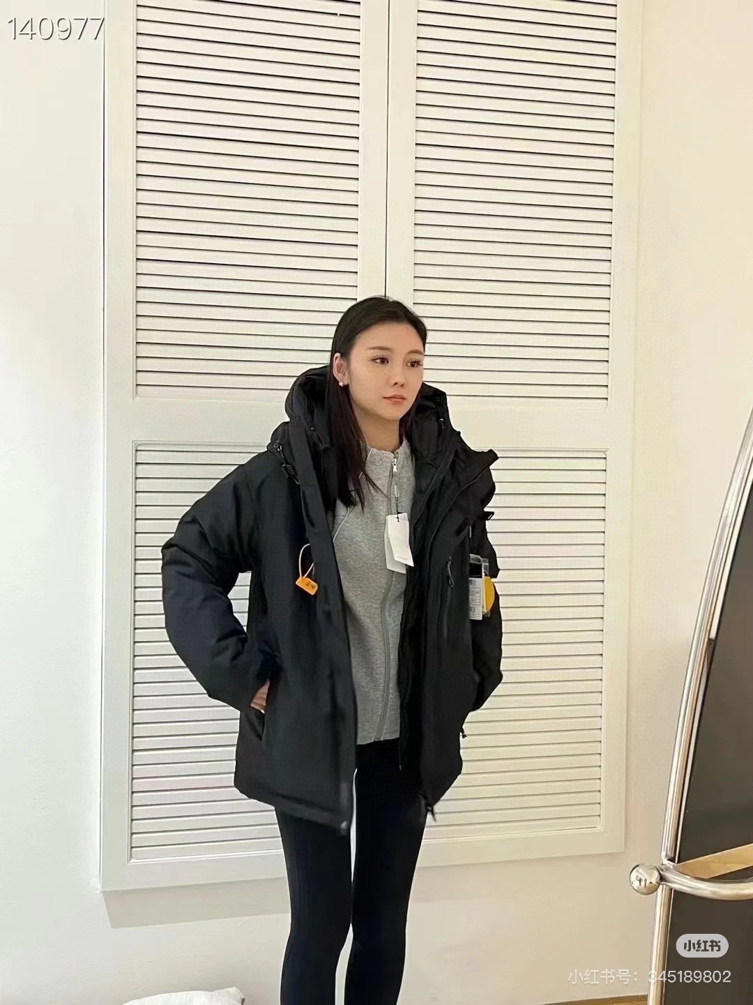 正品级💰680（下单备注颜色和码数！）三合一（内胆➕外套）
TNF 北面喜马拉雅三合一羽绒服 灰色GORE- TEX防风防水，外壳加厚  羽绒内胆轻薄  三效合一 ykk拉链无缝衔接，完美搭配。航天级，北面巅峰系列，三合一羽绒服。最强鸭绒冲锋衣，防风防雨，耐磨，多功能。
价格可以随意对比其他家 全网最低 东西跟市场流通货不是一种  
尺码：S M L XL XXL XXXL
颜色：黑色 藏蓝色 灰色