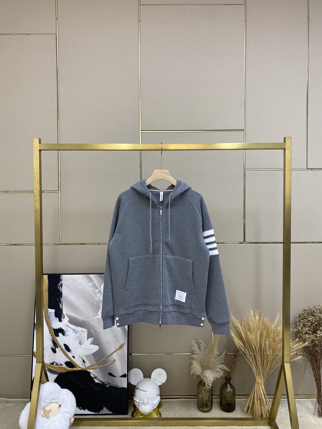 NO:682903,Gray neutral tones, quality as always,,19860909灰色中性色调,品质一如既往,,,Men's clothing