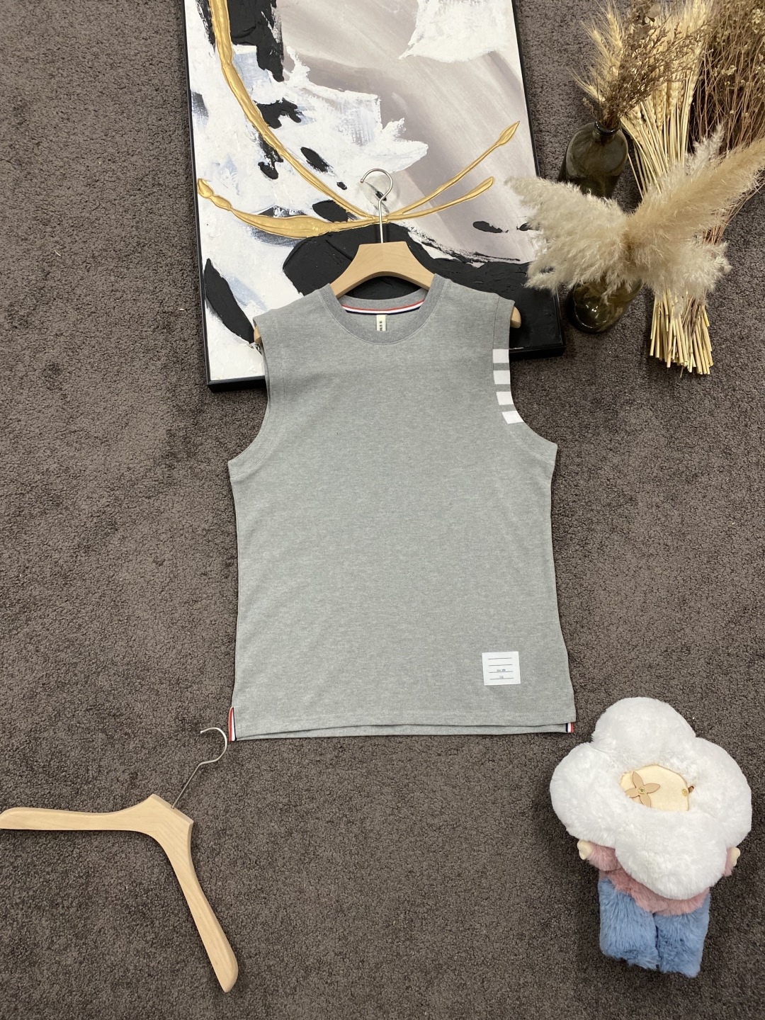 NO:506823,Street Spring and Summer/SS Latest TB Jacquard Four-Stripe Classic Beaded Vest Customized Original Flower Gray Percent Cotton Jacquard Four-Stripe Fabric, Classic Tank Vest Styling, Decorated with the iconic wash mark on the lower left foot, Back collar Grosgrain three-color logo decoration, Classic and simple Flower Gray M~3XL, alexander wang19860909街 春夏/SS 最新TB 提花四条纹经典珠地背心 定制原原级花灰百分棉提花四条纹面料,经典坦克背心版型,左下脚装饰标志性洗水标,后领罗缎三色标饰,经典简洁 花灰色M～3XL,,alexander wang,Men's clothing