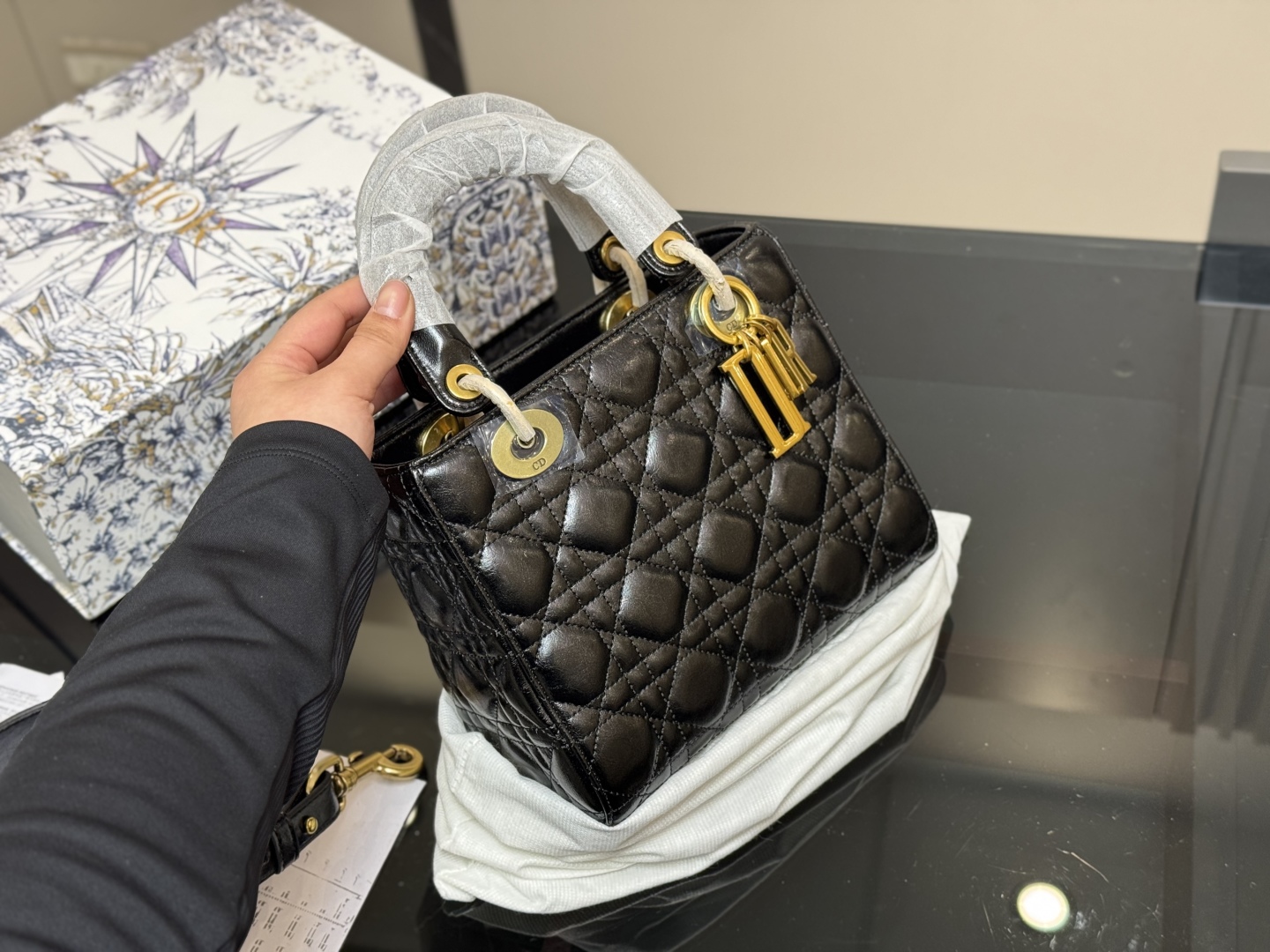 Dior Lady Dior Black Lambskin Bag with Adjustable Shoulder Strap 3 cmp i1740909103579 8962 0 1