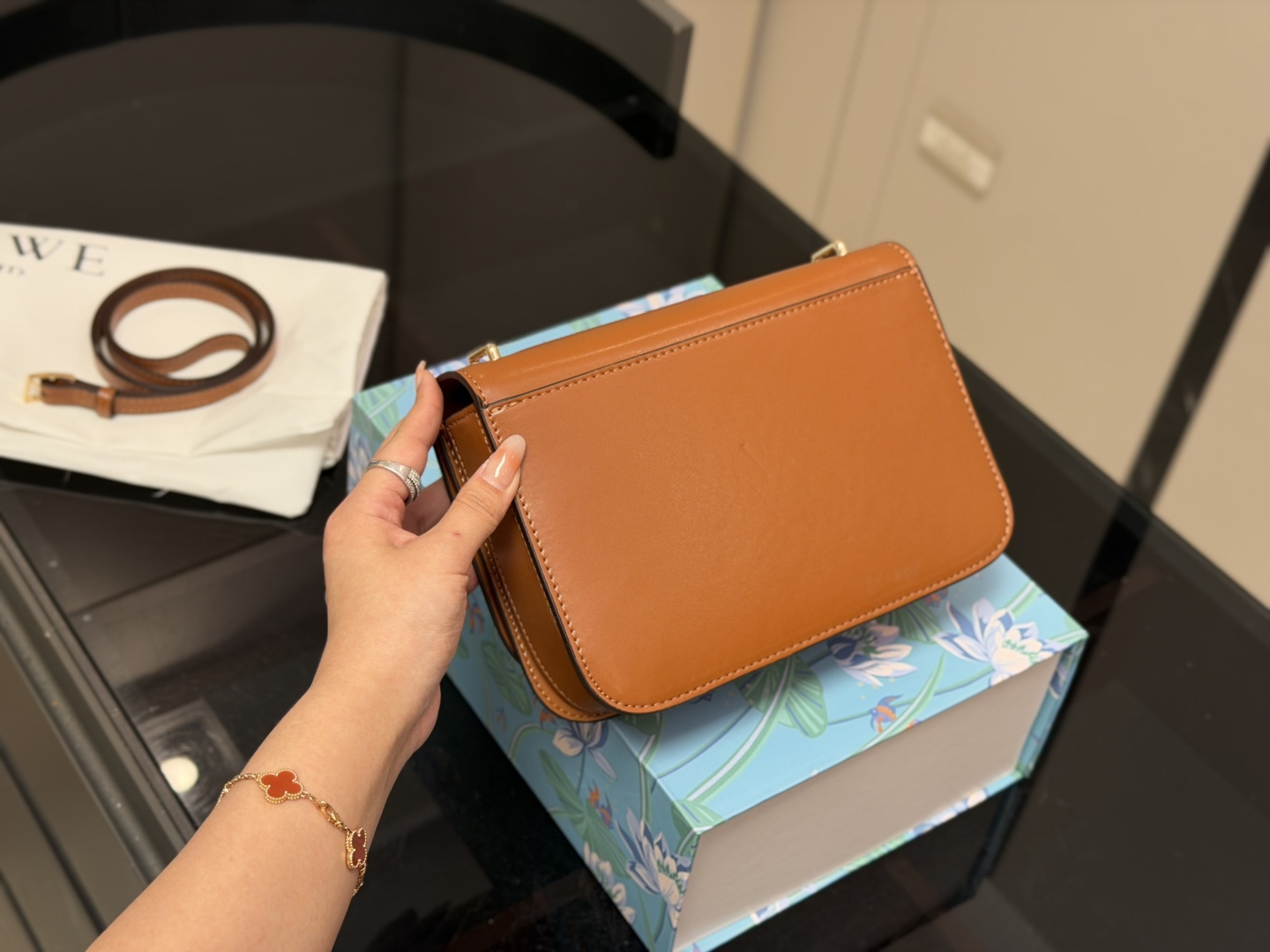 Tamaño del bolso LOEWE: 22*16cm — photo 7