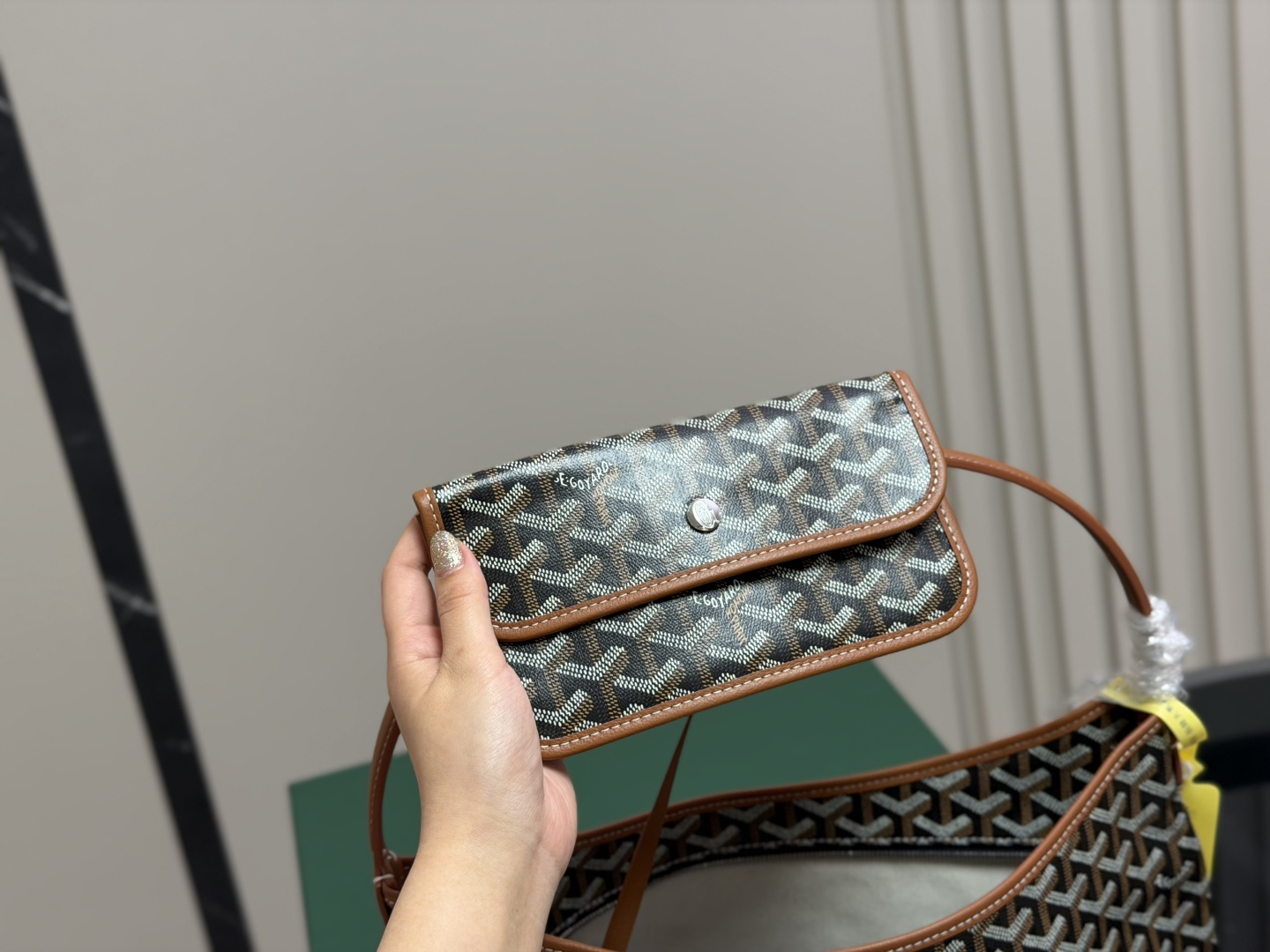 Goyard bag size 32*25cm — photo 3