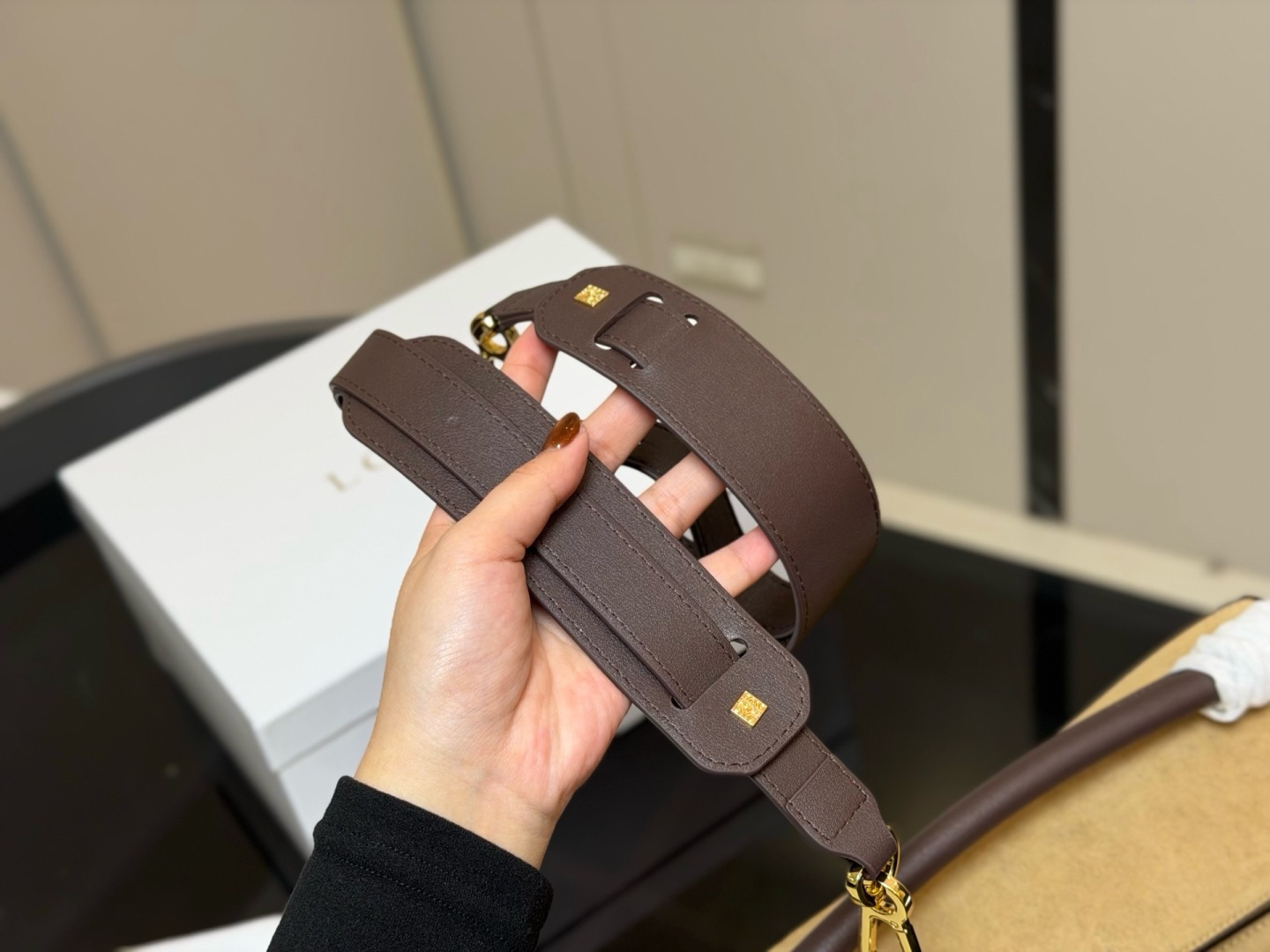 LOEWE bag size：30*21cm — photo 6